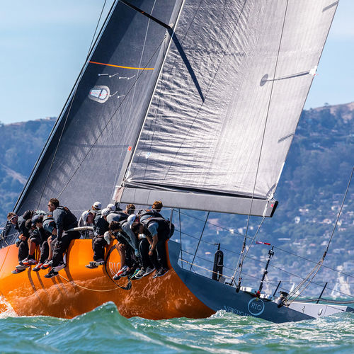 Mastro para veleiro - Hall Spars & rigging - em carbono / de regata