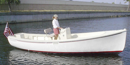 Lancha de console central com motor de popa - ElectroBay - Ray Electric Outboard - elétrica / para pesca