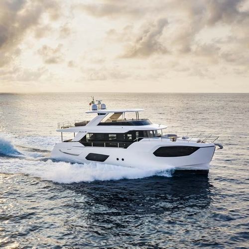 Iate a motor de cruzeiro - NAVETTA 68 - Absolute Yachts - com flybridge / IPS POD / 4 cabines