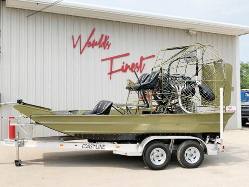 Aerobarco para uso particular - Rhino Edition - American Airboats - de patrulha