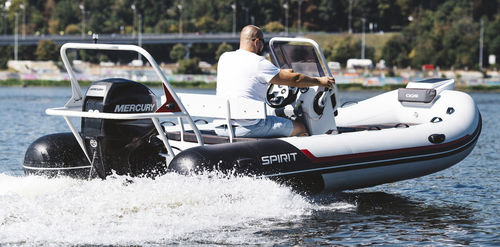 Barco inflável com motor de popa - 450 - AquaSpirit - de casco rígido (RIB) / open / com console lateral