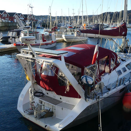 Capota de sol para barco - Real Enclosure - NVequipment - para cockpit / com estrutura em aço inoxidável