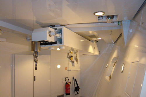 Turco para barco - Tender Garage - Nautical Structures - para iate / hidráulico / telescópico