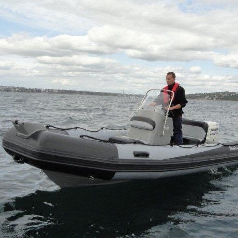 Barco inflável com motor de popa - Vesta V-500 - Adventure Inflatable boats - semirrígido / open / com console lateral