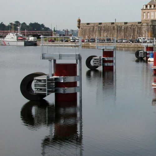 Defensa para porto - Trelleborg Marine and Infrastructure - para cais / cilíndrica / Dropstitch