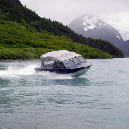 Lancha de console central com motor de centro - LYNX V8 - OUTLAW EAGLE MANUFACTURING - com console dupla / de pesca esportiva