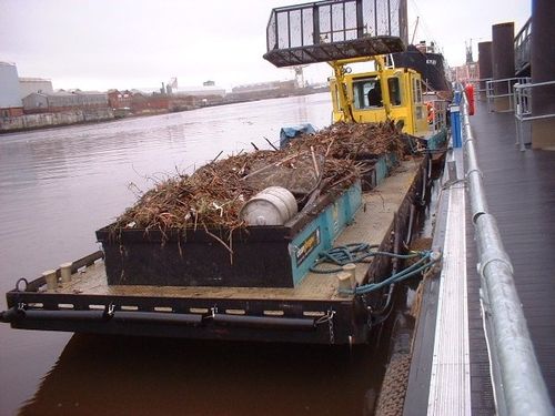Barco profissional barcaça recolhedora de resíduos - TWIN SKIPPER BARGE - Water Witch Workboats
