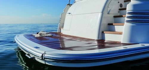Plataforma elevatória - Sanguineti Chiavari produzione articoli nautici s. - para iate / para embarcação auxiliar