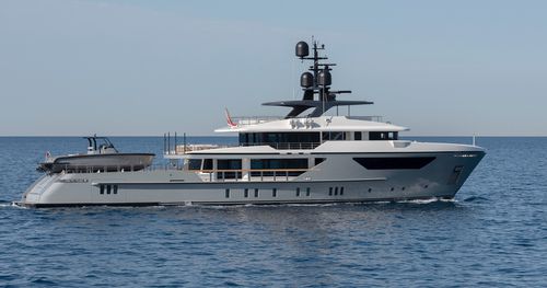 Megaiate de cruzeiro - Drifter W - Cantieri Navali San Lorenzo - com casa de leme elevada / com heliporto