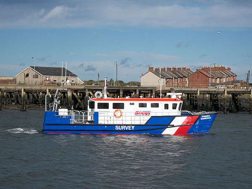 Barco profissional barco para pesquisa científica - ALN 115 ‘Thames Guardian’ - Alnmaritec - com motor de centro