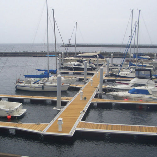 Píer flutuante - ASIA, FAR EAST - Metalu Industries International - de atracação / para marina / em alumínio