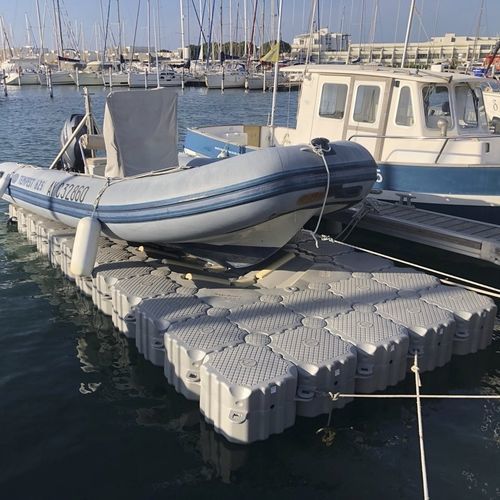 Píer flutuante - MARINEFLOOR EUROPE - modular / para atracação a seco de jet-skis / para marina