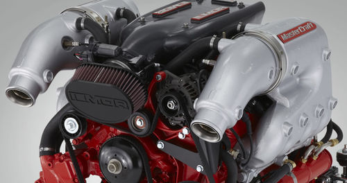 Motor de centro - MV8 6.0L(382 HP @ 5200 RPM) - Ilmor Marine Engines - a gasolina / para embarcação de recreio