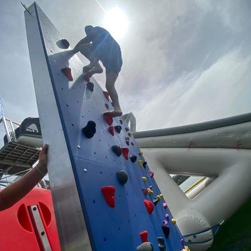 Equipamento de diversão aquática escorregador - ATLANTIC MARINE - parede de escalada / para centro náutico de lazer / flutuante