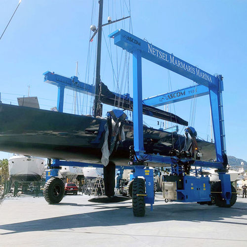 Travel lift controlado remotamente - BHT 110 - ABI TRAILERS - em forma de U / com tração às quatro rodas / elétrico