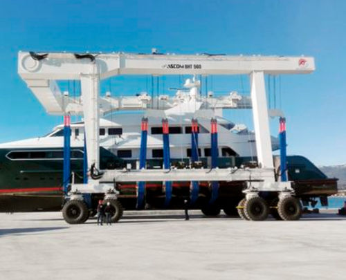 Travel lift controlado remotamente - BHT 1100 - ABI TRAILERS - para cargas pesadas / em forma de U / com tração às quatro rodas
