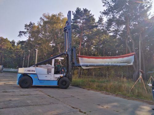 Empilhadeira para barco - 2.4 - ASCOM