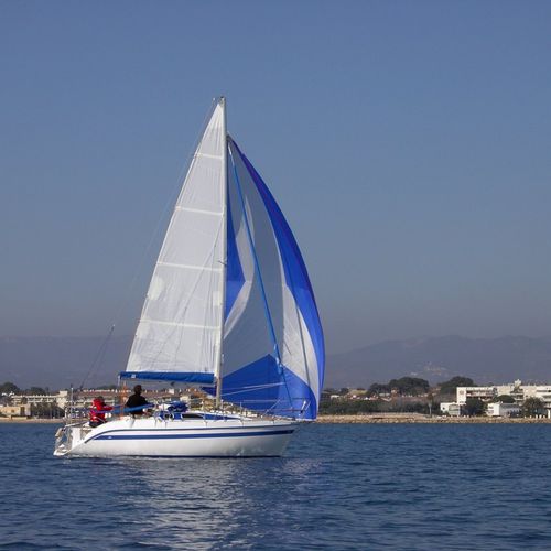 Veleiro de cruzeiro - 678 Bt-Tes 720 - Tes Yacht - pernoite para 4 pessoas / com gurupés / rebocável
