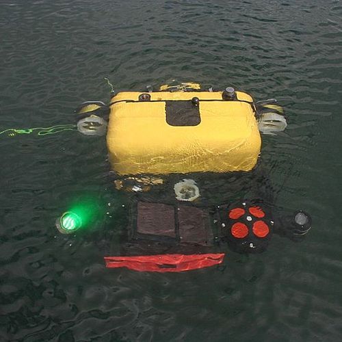 ROV para inspeção de casco - HAUV - Bluefin Robotics Corporation