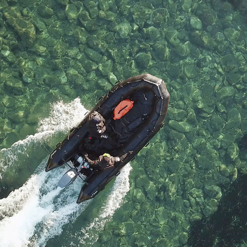 Barco profissional com motor de popa - FC 470 - Zodiac Milpro International - transportável / barco inflável dobrável