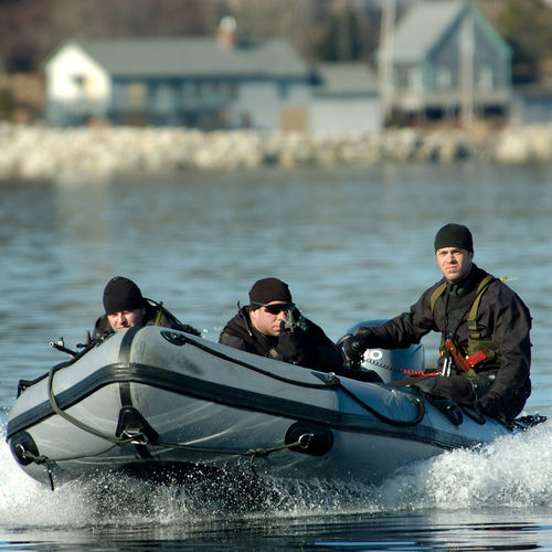 Barco profissional barco utilitário - MK 6 HD - Zodiac Milpro International - com motor de popa / barco inflável dobrável
