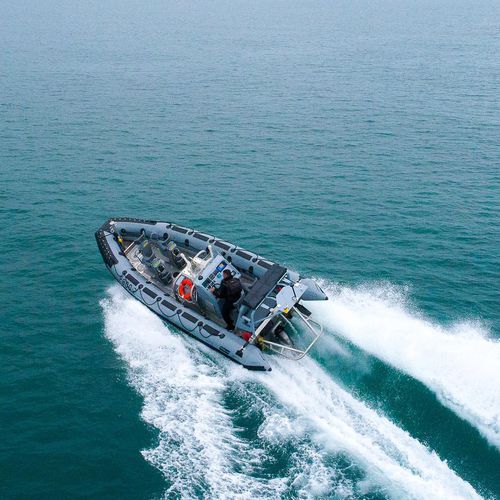 Barco profissional barco-patrulha - ZH 662 LE - Zodiac Milpro International - com motor de popa / em alumínio / barco inflável semirrígido