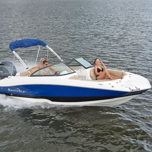 Deck-boat com motor de popa - 203 DC - Nautic Star Boats - com console dupla / bowrider / open