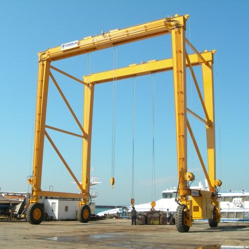Travel lift com direção em todas as rodas - MST 60 - CIMOLAI TECHNOLOGY SPA