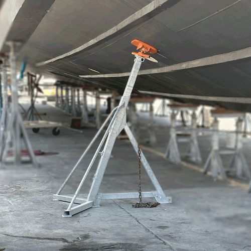 Cavalete de apoio para barco a motor - SBX58  - Brownell Boat Stands - ajustável