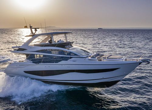 Iate a motor de cruzeiro - 62 - Pearl Motor Yachts Limited - com flybridge / IPS POD / 4 cabines