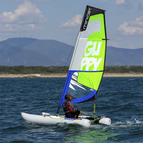 Barco de vela ligeira inflável - GUPPY - MiniCat Worldwide - individual / infantil / de lazer