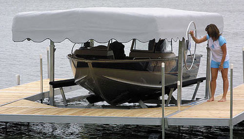 Elevador de barcos - Hi-Lift - Hewitt Boats Lifts and Docks