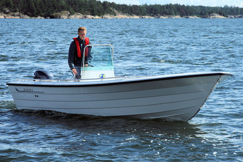 Barco profissional barco utilitário - Skannattu kuva - Kulkuri-Veneet Oy - com motor de popa
