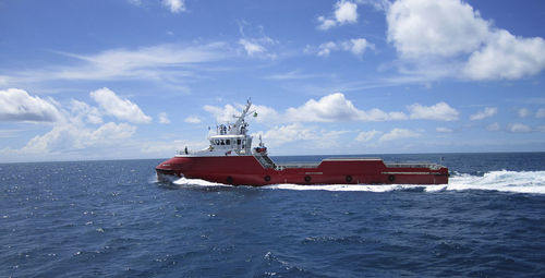 Navio de apoio offshore de abastecimento de plataformas (PSV) - Siem Caetés - UT 4000 - Inace