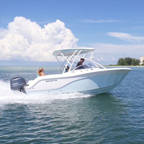 Lancha de proa aberta com motor de popa - 226 TRAVELER - Sea Fox Boats - bowrider / com console dupla / de pesca esportiva