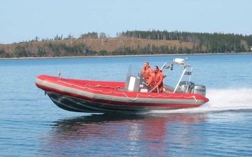 Barco inflável com motor de popa - 23' RHIB - ABCO Industries Limited - bimotor / semirrígido / com console central