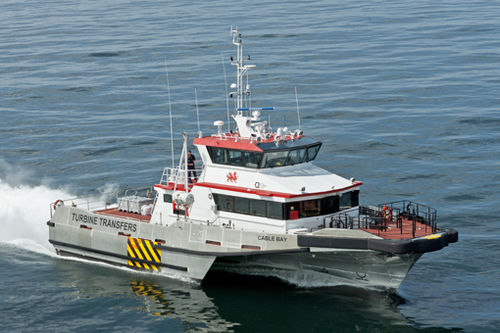 Navio de apoio offshore para transporte de tripulação - EXPRESS TRI SWATH 27 - Austal USA - para parque eólico