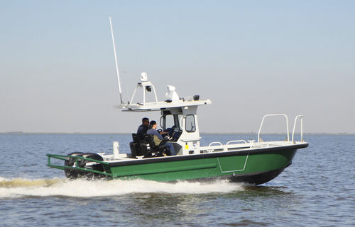 Barco profissional barco utilitário - 25 COURAGEOUS - Metal Shark Aluminum Boats - com motor de popa / em alumínio