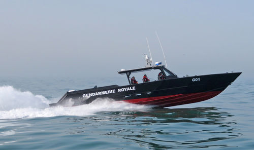 Barco profissional barco-patrulha - 52 FEARLESS - Metal Shark Aluminum Boats - com motor de centro / em alumínio