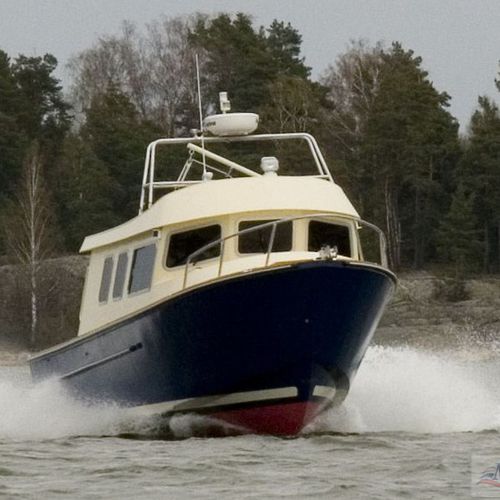 Trawler com motor de popa - Alaska-31 - Morozov Yachts - com casco de deslocamento / com flybridge