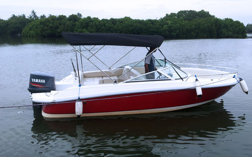 Lancha de proa aberta com motor de popa - Battuta 20 - Neil Marine (Pvt) Ltd - com console dupla / bowrider / open