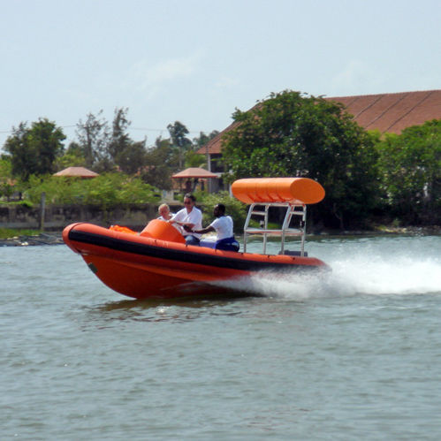 Barco profissional barco salva-vidas - 5.45 - Neil Marine (Pvt) Ltd - com motor de popa / em PRFV / de casco rígido (RIB)