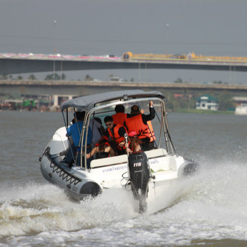 Barco inflável com motor de popa - HYP660 - Qingdao Lian Ya Boat Co.,Ltd. - a diesel / semirrígido / com console central