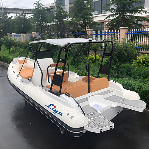 Barco inflável com motor de popa - RIB660 - Qingdao Lian Ya Boat Co.,Ltd. - de gasolina / de casco rígido (RIB) / open