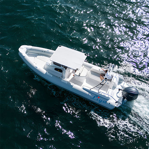 Barco inflável com motor de popa - HYP830 - Qingdao Lian Ya Boat Co.,Ltd. - de gasolina / bimotor / semirrígido