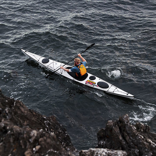 Caiaque de turismo esportivo - Fathom - Eddyline Kayaks - para longas distâncias / oceânico / para adulto