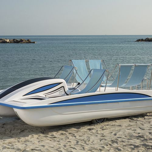 Pedalinho de 6 lugares - Capri Beach - CNA Centro Nautico Adriatico