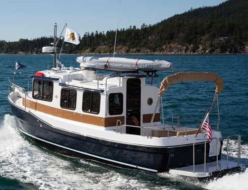 Trawler com motor de centro - R27 - Ranger Tugs