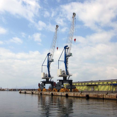Guindaste portuário - LPS Series - Liebherr-International Deutschland - com trilho / com lança elevatória
