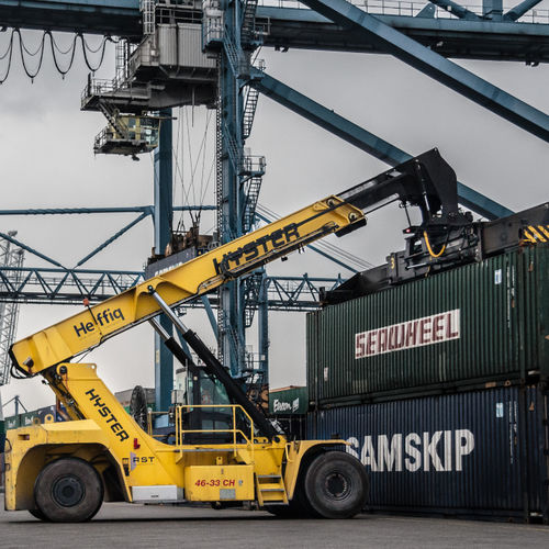 Empilhadeira reach-stacker de tração traseira - RS46 - Hyster - para contêiner cheio